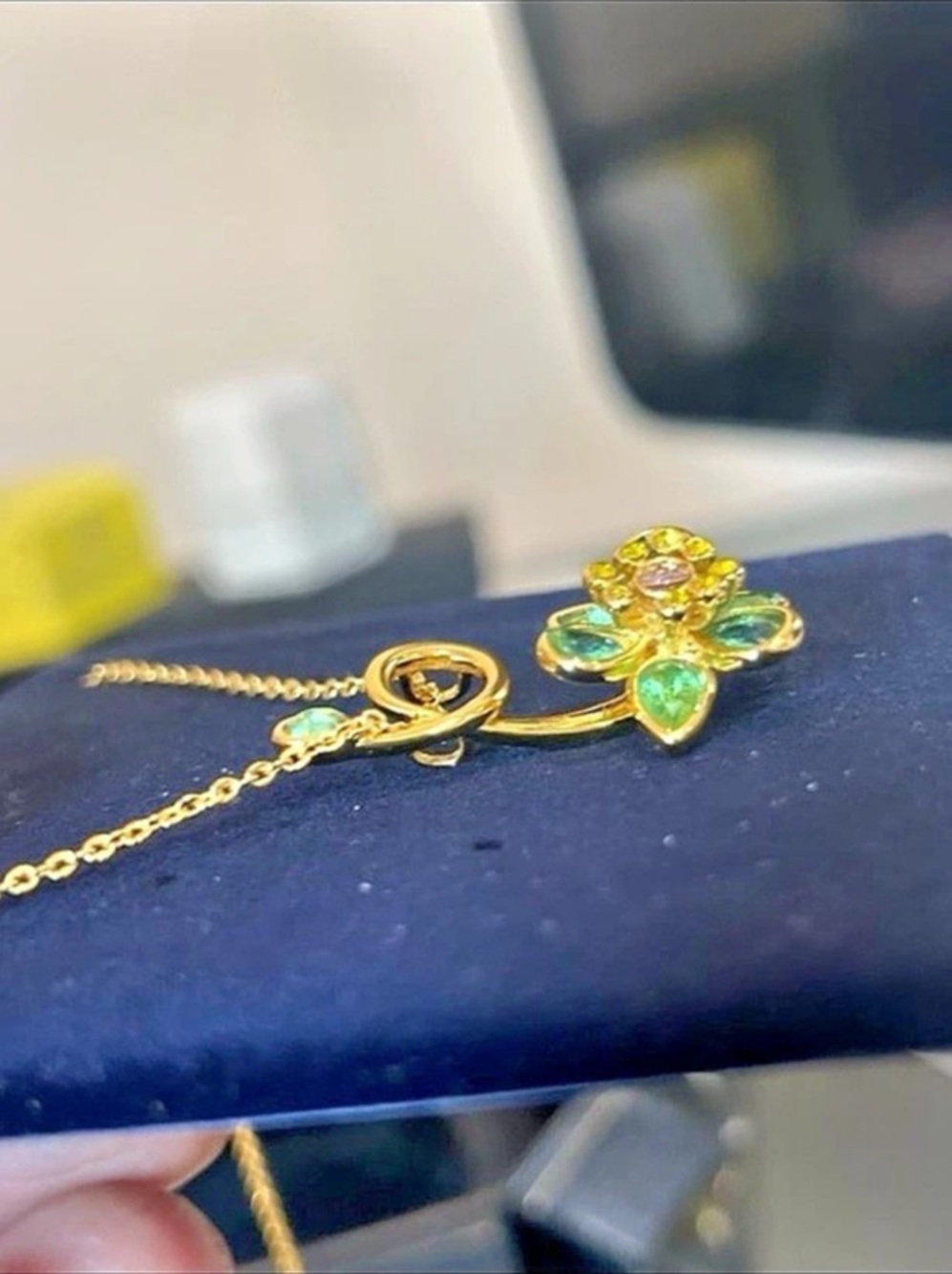 3D floral pendant 14kt gold plated necklace with Swarovski elements #536 - Picture 8 of 11